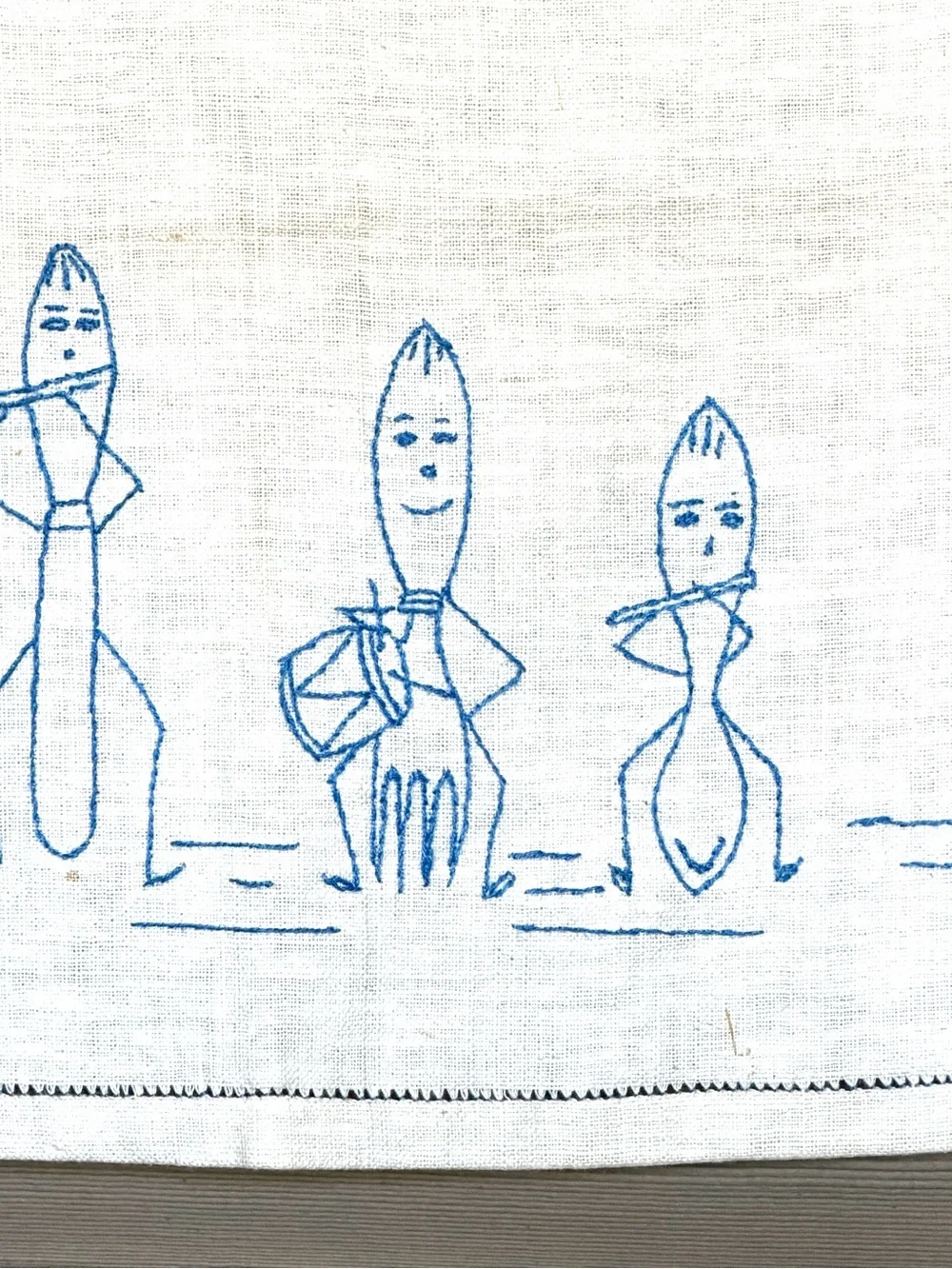Vintage Embroidered Linen Tea Towel – Musical Silverware Folk Art